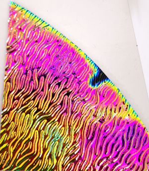 90 (Pie Shaped Corner) Aurora Borealis G-Magenta Blue CBS Dichroic on Stream X Thin Black Glass