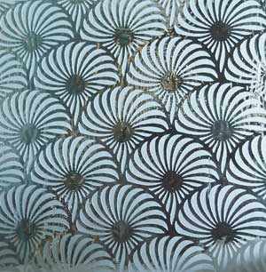 90 Sand Carved Pattern #139 Florida Fans, R-Silver CBS Dichroic on Emerald Glass